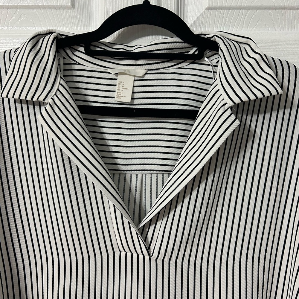 H&M Women’s Monochrome Striped Black and White Stripes  Heavyweight Tunic - Picture 4 of 7